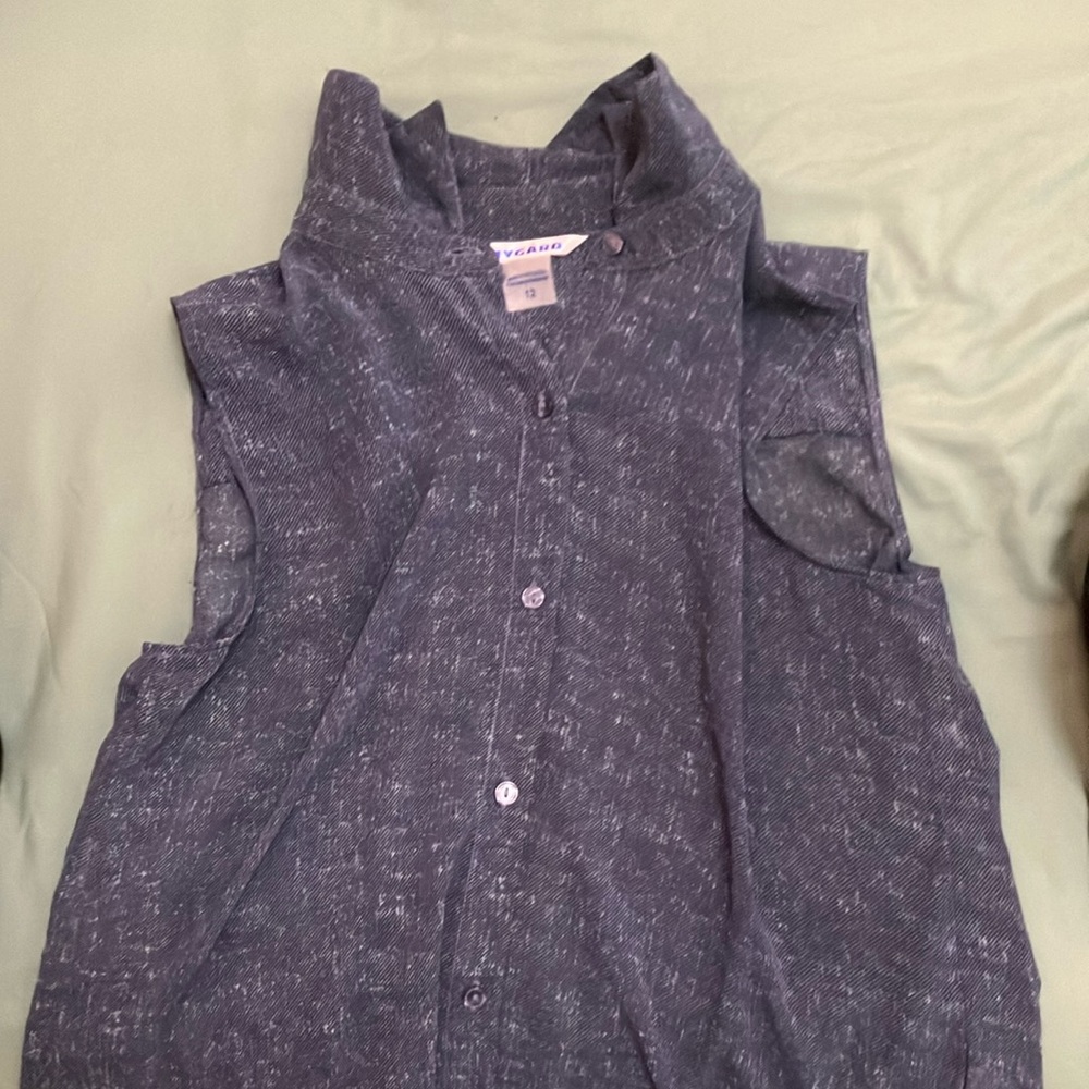 Peter Nygard Charcoal Button-Up Top